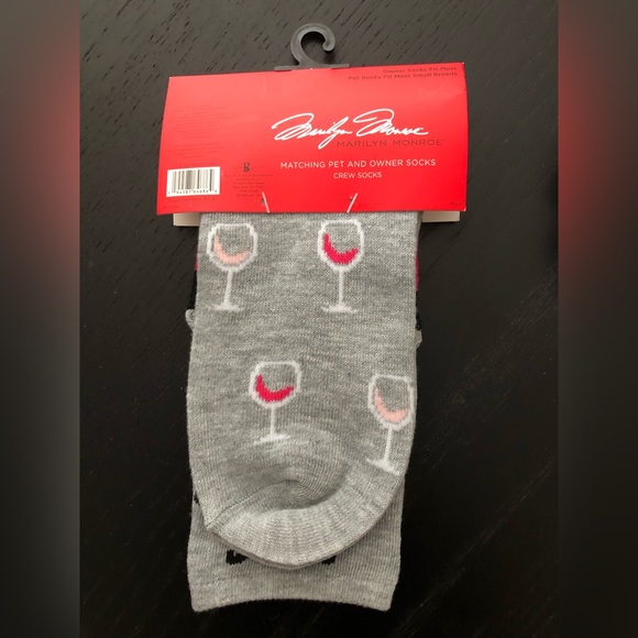 Cute matching pet and owner socks. Reads ~ “ Dog Mother Wine Lover” 🍷 - Picture 3 of 3